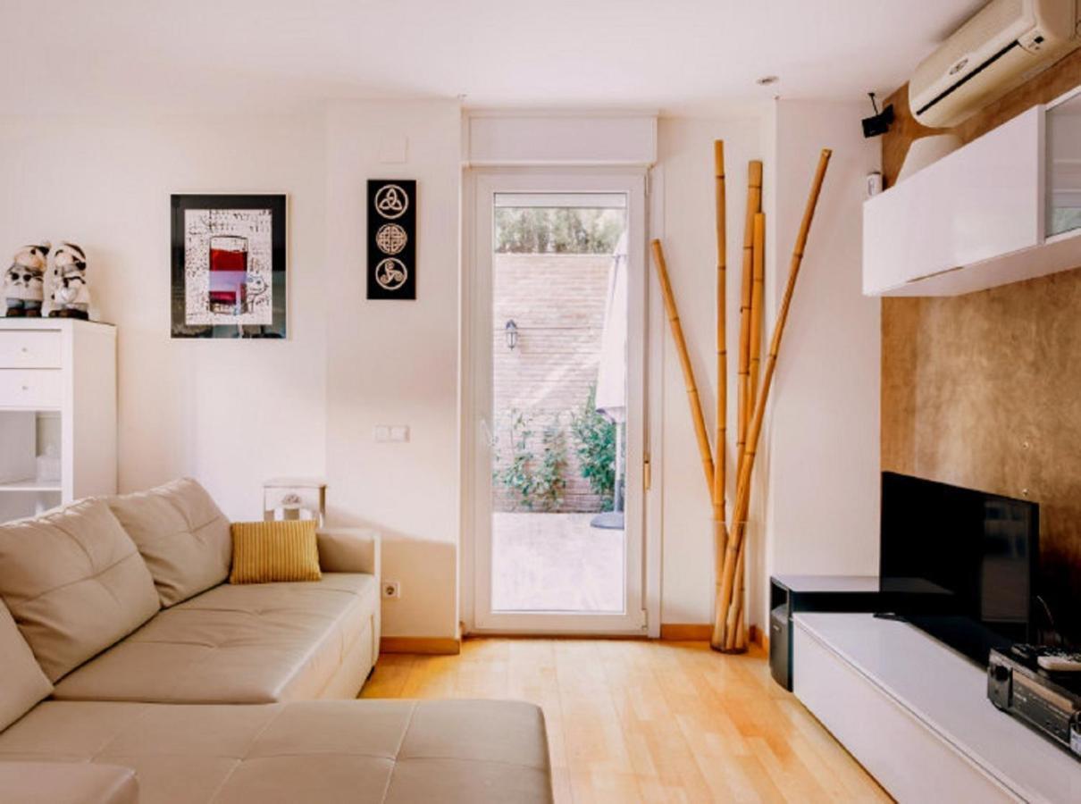 Bonito Duplex Con Piscina En Barcelona&Playa Apartment Tiana Exterior photo